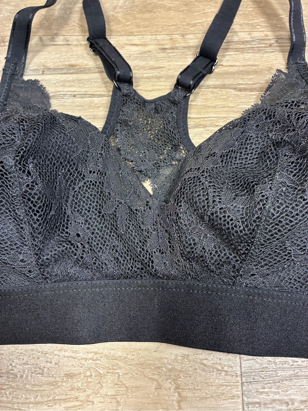 Chantelle Everyday Lace Racerback Wirefree Bralette - Picture 3 of 11